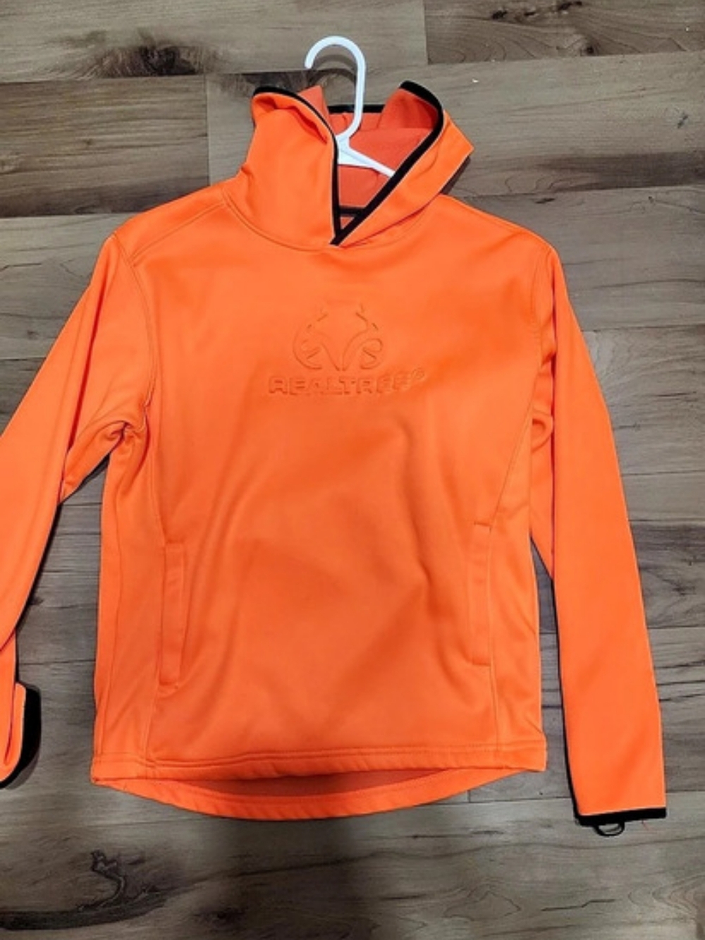 RealTree Orange Pullover Hoodie Size Medium Fits Like A Boys 8